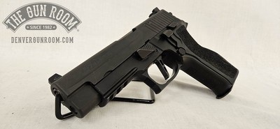 Sig Sauer P226R .40 S&W W/ Box + 8 Mags - Image 8 of 20