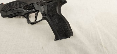 Sig Sauer P226R .40 S&W W/ Box + 8 Mags - Image 3 of 20