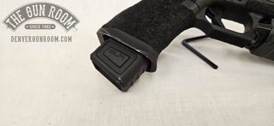 Glock 19 9mm W/ TLR1 + Radian Ramjet + Mags - Image 10 of 18