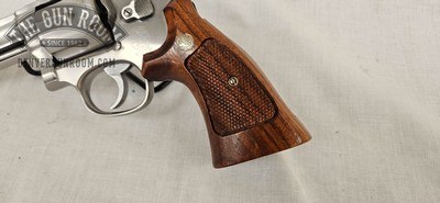 Smith & Wesson 686 .357 Mag W/ Box - Image 3 of 17