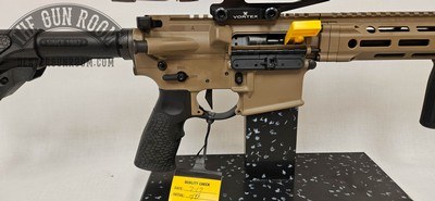 Daniel Defense DDM4V7PRO 5.56 W/ Streamlight + Vortex - Image 3 of 14