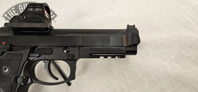 Beretta Type 92 9mm W/ Box, Mags, Holosun - Image 13 of 16