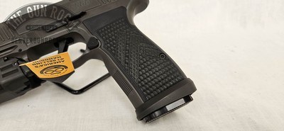 Sig P365 AXG Legion 9mm W/ Streamlight + Holosun + Mags - Image 3 of 15