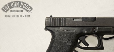 Glock 17 Gen 1 9mm W/ Tupperware - Image 10 of 19