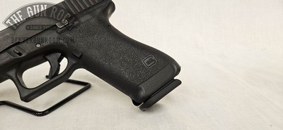 Glock 17 Gen 1 9mm W/ Tupperware - Image 3 of 19