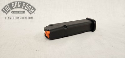 Glock 17 Gen 1 9mm W/ Tupperware - Image 17 of 19