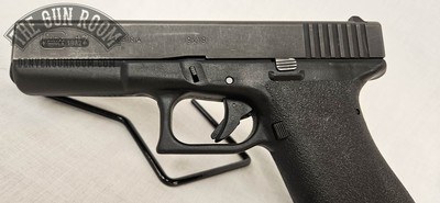 Glock 17 Gen 1 9mm W/ Tupperware - Image 5 of 19