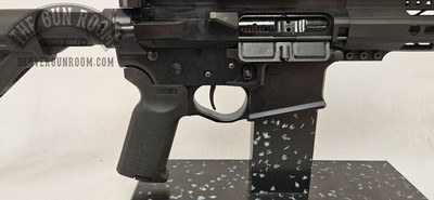 Checkmate CM15 5.56 AR15 W/ Sig Tango-MSR - Image 3 of 16