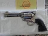 Colt SAA
44
Single Action - 6 of 12