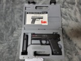 Heckler & Koch USP in .40 s&w in Excellent condition - 1 of 18