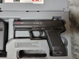 Heckler & Koch USP in .40 s&w in Excellent condition - 2 of 18