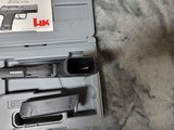 Heckler & Koch USP in .40 s&w in Excellent condition - 15 of 18