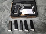 Sig Sauer P226 X5 All Round 9mm in Excellent Condition, with Case and 5 Extra Magazines