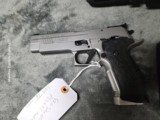 Sig Sauer P226 X5 All Round 9mm in Excellent Condition, with Case and 5 Extra Magazines - 18 of 20