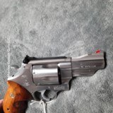 Smith & Wesson Model 657 .41 Magnun with 3" Barrel in Excellent Condition - 10 of 20