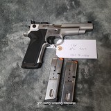 Rare Smith & Wesson PPC 5" Pistol in 9mm in Excellent Condition, with 2 Extra Magazines - 19 of 20