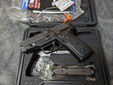 Sig Sauer M11-A1 9mm in Excellent Like New Condition - 4 of 20