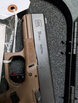 Customized GLOCK 19 Gen 4, 9mm in Excellent Condition - 17 of 20