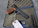 Smith & Wesson Model 41 in Excellent Condition, has 5.5' Barrel - 18 of 20