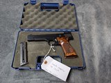 Smith & Wesson Model 41 in Excellent Condition, has 5.5' Barrel - 16 of 20