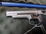 SMITH & WESSON PERFORMANCE CENTER 9MM TARGET CHAMPION, WITH 5" BARREL IN EXCELLENT CONDITION - 20 of 20
