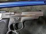 SMITH & WESSON PERFORMANCE CENTER 9MM TARGET CHAMPION, WITH 5" BARREL IN EXCELLENT CONDITION - 8 of 20