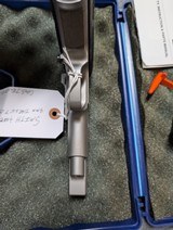 SMITH & WESSON PERFORMANCE CENTER 9MM TARGET CHAMPION, WITH 5" BARREL IN EXCELLENT CONDITION - 14 of 20