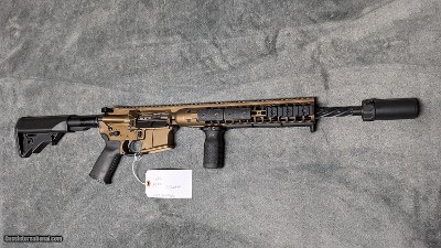 LWRC M6IC/ IC-DI 5.56 IN EXCELLENT CONDITION, WITH SUREFIRE WARDEN Blast Diffuser