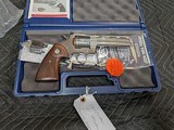 LIKE NEW / UNFIRED COLT PYTHON .357 WITH 5