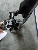 SMITH & WESSON GOVERNOR IN .45 Colt / .410 WITH 2.75