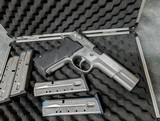 SMITH & WESSON 4006 PERFORMANCE CENTER IN EXCELLENT CONDITION - 2 of 20