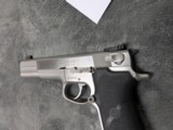 SMITH & WESSON 4006 PERFORMANCE CENTER IN EXCELLENT CONDITION - 16 of 20