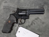 SMITH & WESSON 586 4