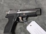 SIG SAUER P226 EQUINOX IN .40 S&W IN VERY GOOD CONDTION - 3 of 20 SIG SAUER P226 EQUINOX IN .40 S&W IN VERY GOOD CONDTION - 3 of 20
