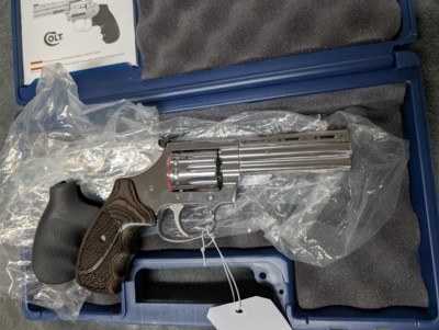 LIKE NEW IN BOX COLT KING COBRA TARGET .22LR WITH 4.25