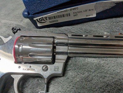 LIKE NEW IN BOX COLT KING COBRA TARGET .22LR WITH 4.25