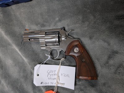 LIKE NEW IN BOX STAINLESS COLT PYTHON .357, WITH 3