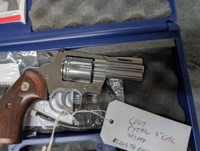 LIKE NEW IN BOX STAINLESS COLT PYTHON .357, WITH 3