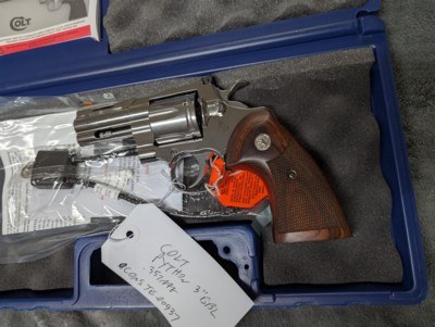 LIKE NEW IN BOX STAINLESS COLT PYTHON .357, WITH 3
