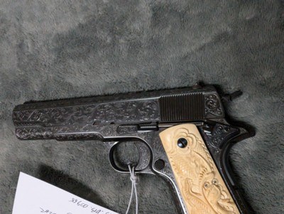 MIKE SAWMILLER ENGRAVED 1916 COLT 1911 WITH CARVED IVORY GRIPS, IN LIKE EXCELLENT/ AS ENGRAVED CONDITION - Image 9 of 20