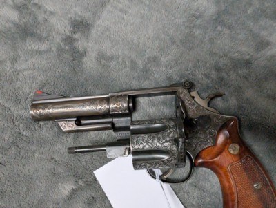 LANCE KELLY ENGRAVED S&W 25-5 .45 COLT IN VERY GOOD CONDITION - Image 13 of 20