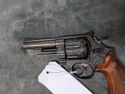 LANCE KELLY ENGRAVED S&W 25-5 .45 COLT IN VERY GOOD CONDITION - Image 19 of 20