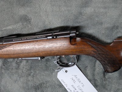 ANSCHUTZ 1432 IN .22 HORNET WITH DOUBLE SET TRIGGERS, 22
