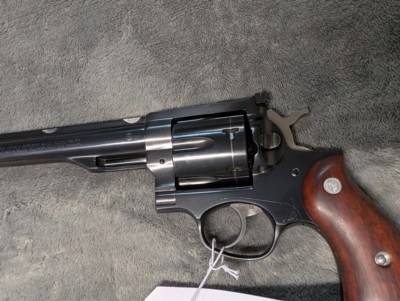 RUGER REDHAWK .44 MAGNUM WITH 7.5
