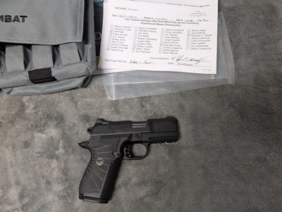 WILSON COMBAT EDC X9, IN EXCELLENT BARELY USED CONDITION WITH 3 EXTRA MAGAZINES, 3.25