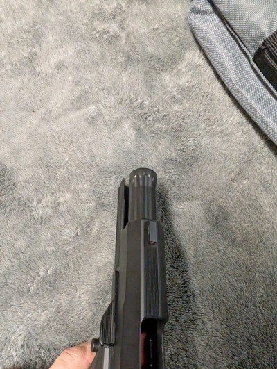 WILSON COMBAT EDC X9, IN EXCELLENT BARELY USED CONDITION WITH 3 EXTRA MAGAZINES, 3.25