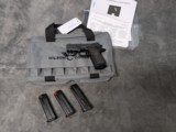 WILSON COMBAT EDC X9, IN EXCELLENT BARELY USED CONDITION WITH 3 EXTRA MAGAZINES, 3.25