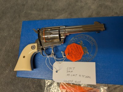 NICKEL COLT SINGLE ACTION ARMY IN .45 COLT WITH 4.75: BARREL IN EXCELLENT CONDITION, HAS POLYMER IVEX GRIPS - Image 3 of 20