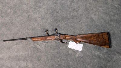 DAKOTA ARMS MODEL 10 IN .223 REM IN EXCELLENT CONDITION, WITH COLOR CASE HARDENED RECEIVER AND RINGS, 2