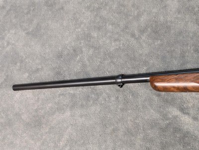 DAKOTA ARMS MODEL 10 IN .223 REM IN EXCELLENT CONDITION, WITH COLOR CASE HARDENED RECEIVER AND RINGS, 2
